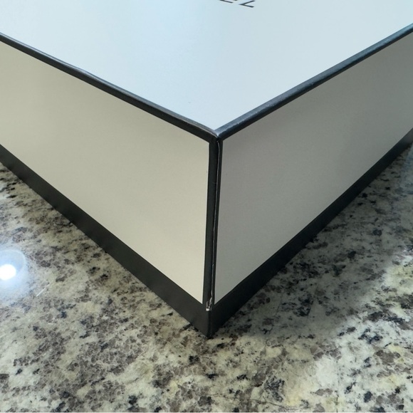 Chanel Large Box Set - New - Picture 10 of 15